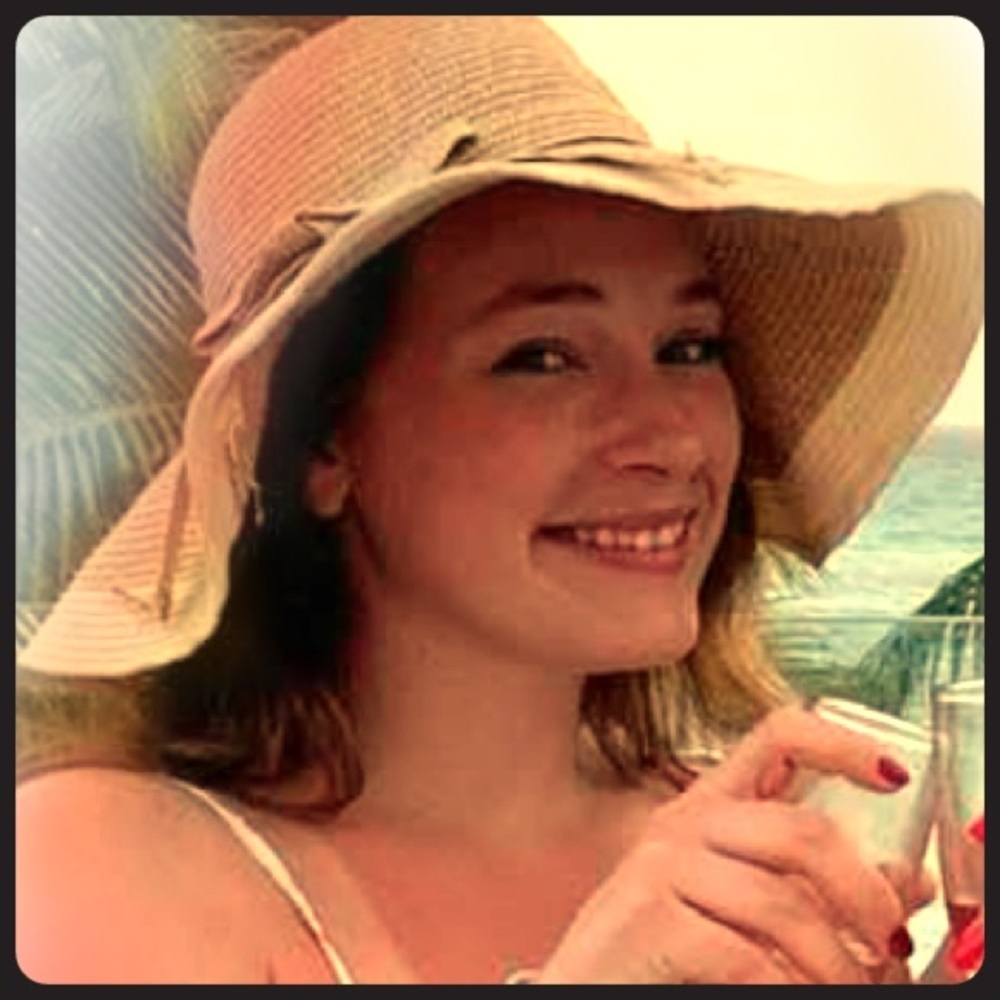 Meet your Posher, Abbey